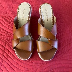 Tan Wedges